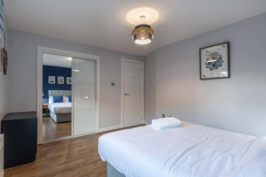 ** Modern Merchant City 1 Bed Apartment With Free Parking ** Glasgow Extérieur photo